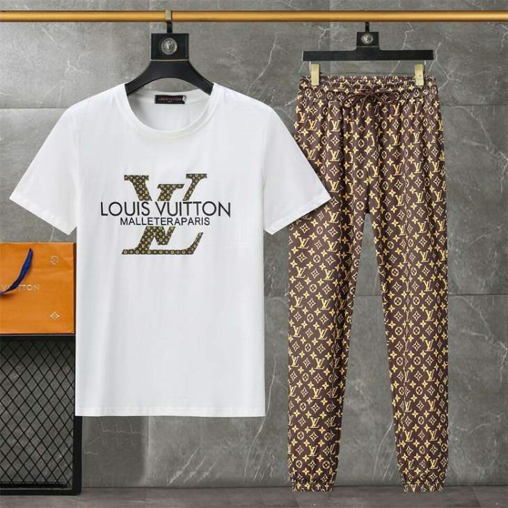 Picture of LV Shirt Pant Suits _SKULVM-2XL12yn16222688